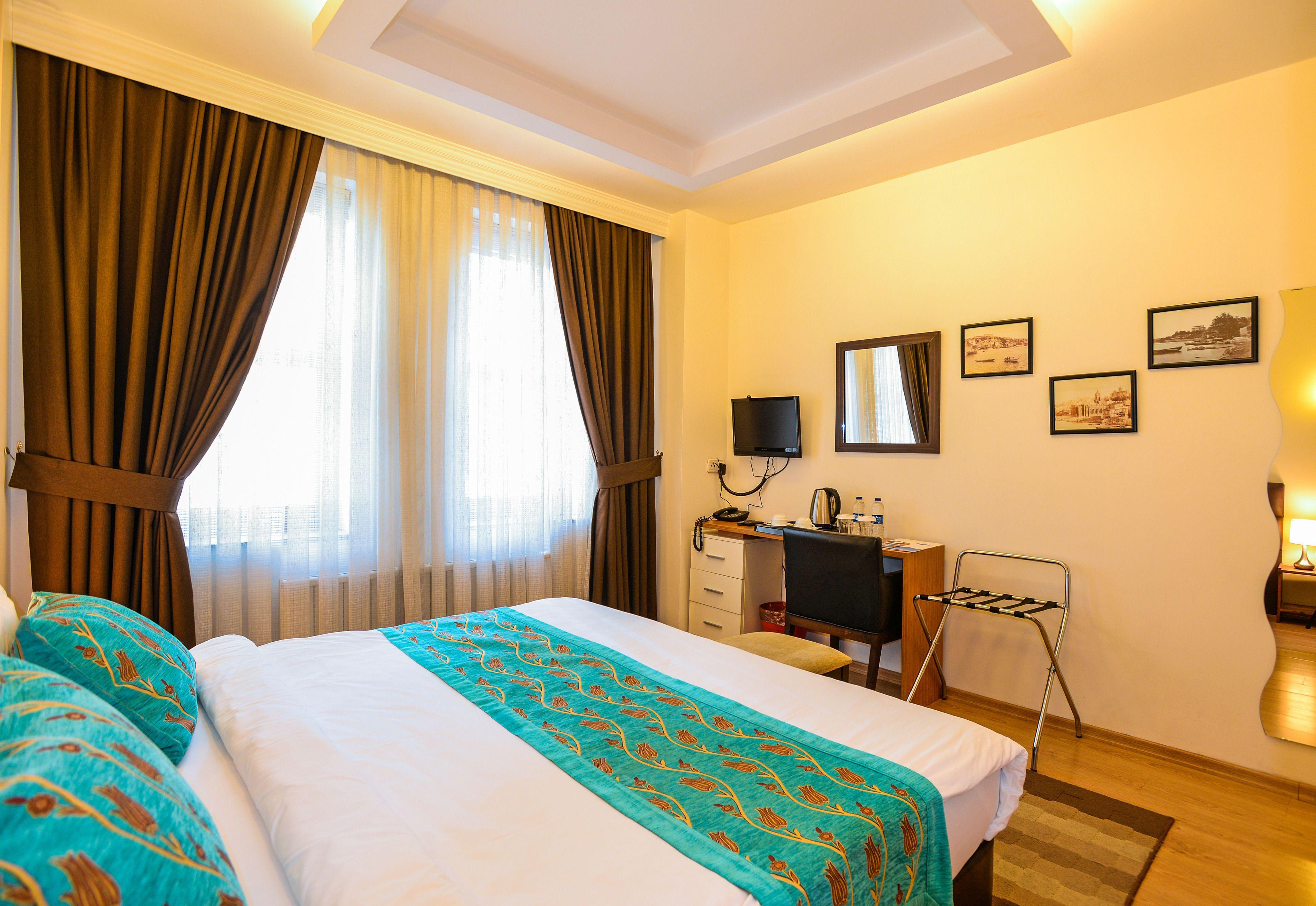 Retropera Hotel — Photos 1
